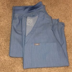 Limited edition Figs scrub set